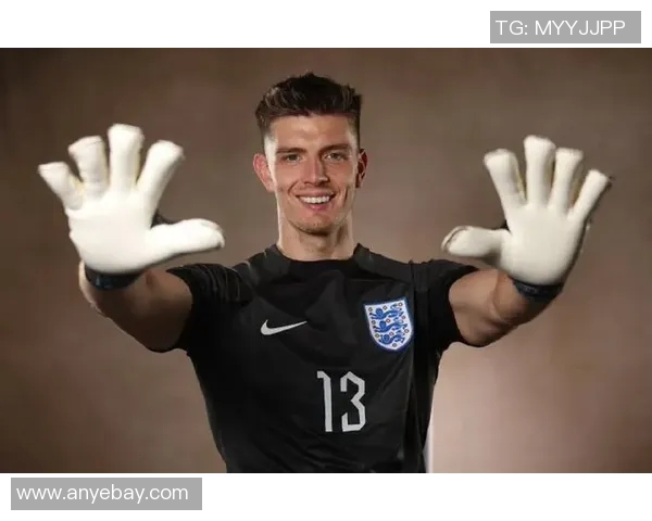 短腿球星如何突破身高局限 成就足球辉煌之路